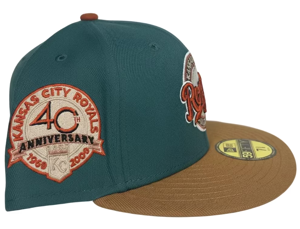 New Era Kansas City Royals 59FIFTY fitted cap featuring a green crown, brown visor, and a 40th anniversary side patch.