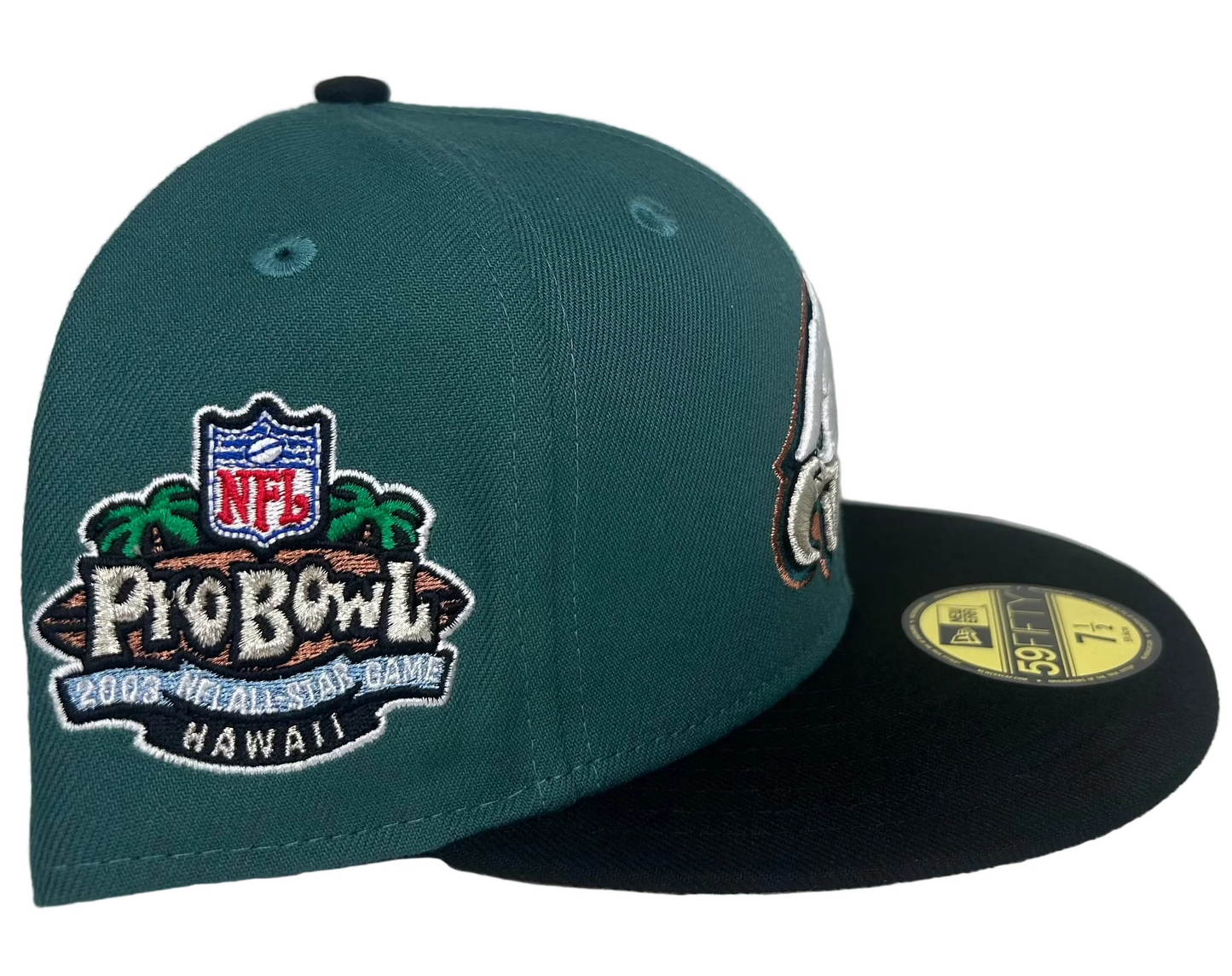 New Era Philadelphia Eagles 59FIFTY fitted hat with a dark green crown, black brim, and a 2000 Pro Bowl side patch.