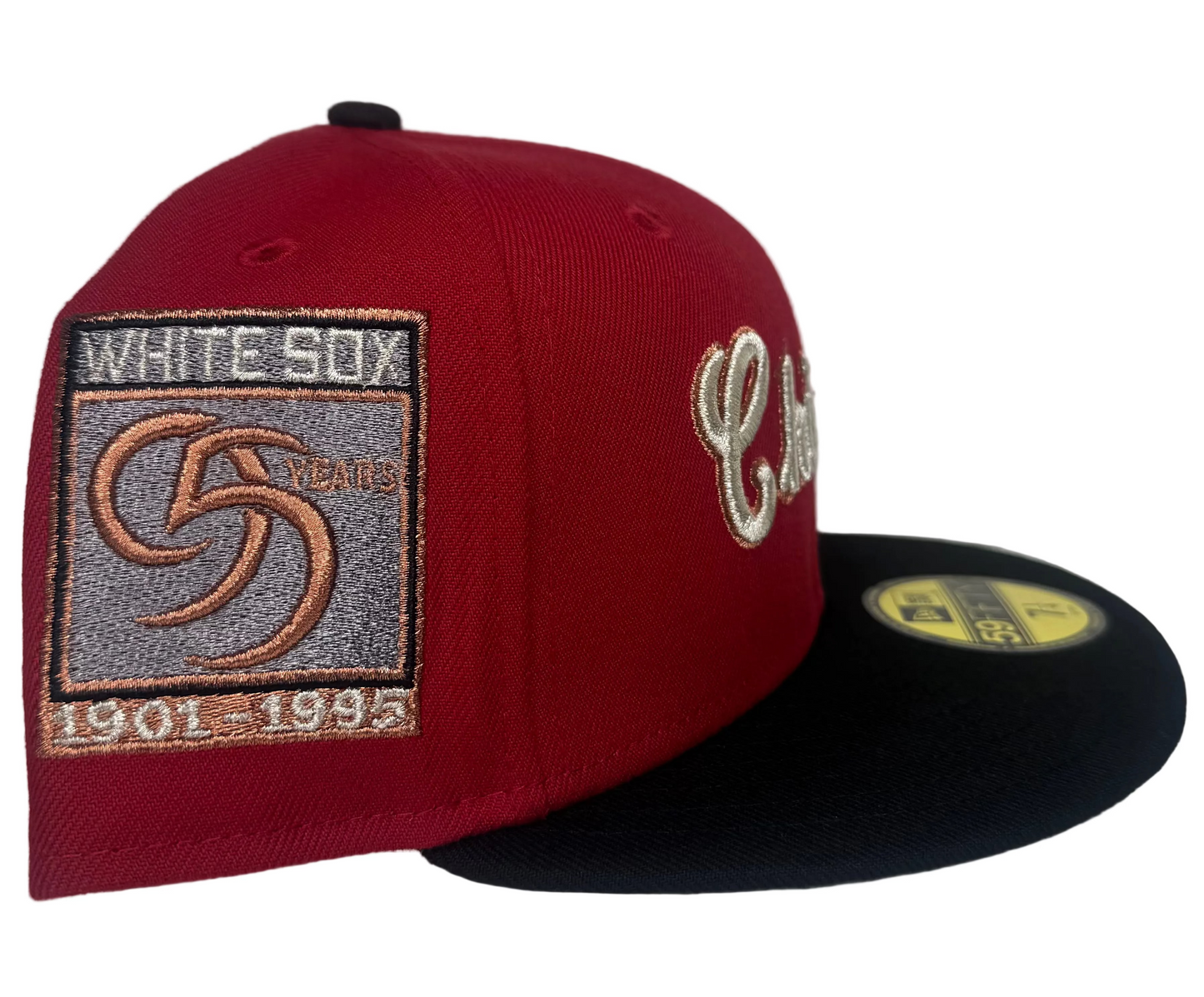 New Era Chicago White Sox 59FIFTY fitted hat featuring a red crown, black brim, and a special side patch.