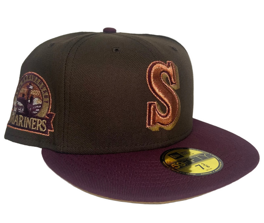 New Era Seattle Mariners 30th Anniversary Community Edition 59Fifty fitted hat in a brown colorway with a maroon visor.