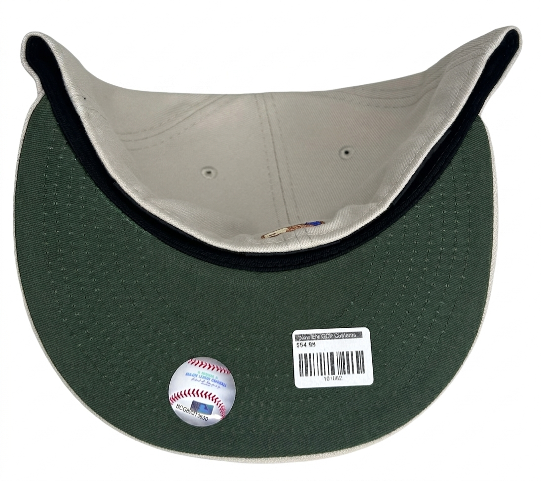 Seattle Mariners 59FIFTY fitted hat by New Era features a "Money Ball" colorway with a 35th-anniversary patch.