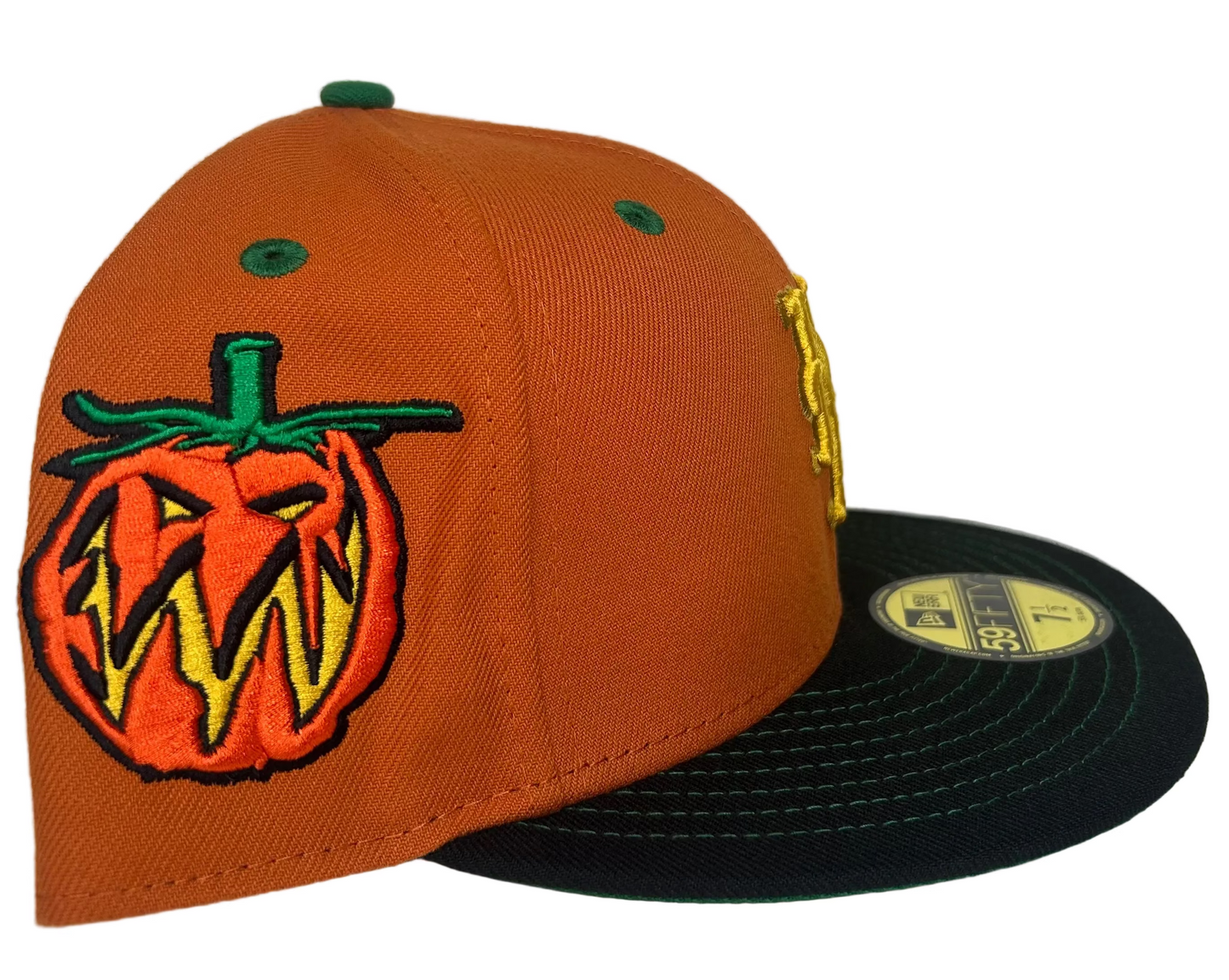 New Era 59FIFTY New York Mets fitted hat featuring a unique Halloween-themed side patch.