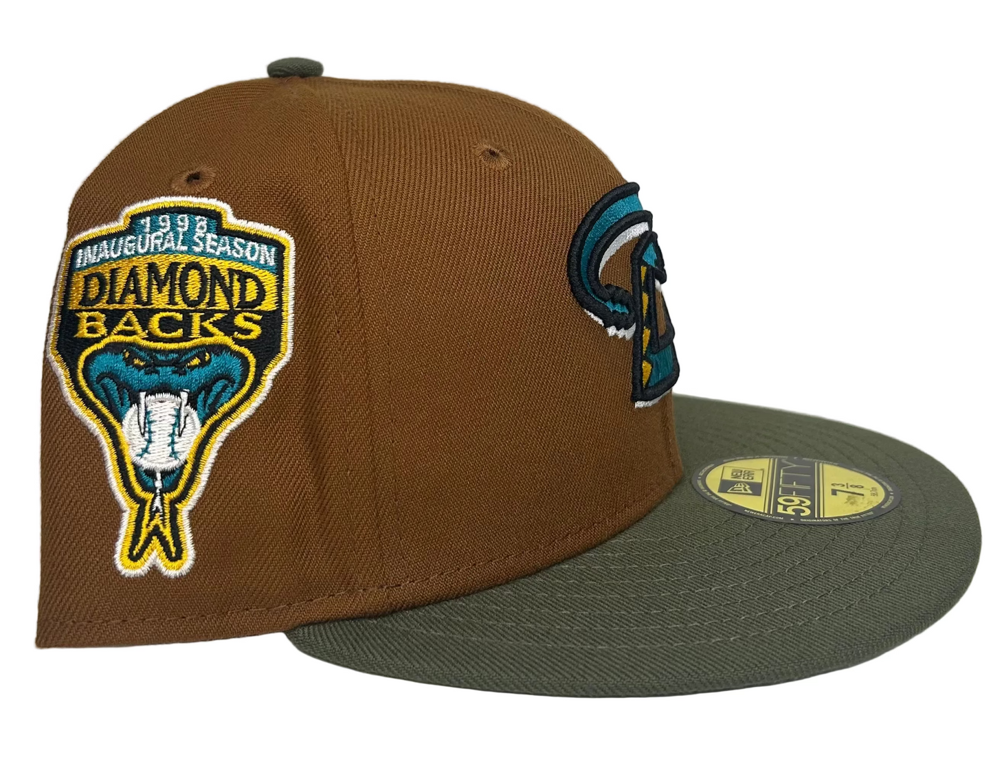 New Era 59FIFTY fitted hat features a brown crown and green brim with a teal Arizona Diamondbacks "Scooby-Doo.”